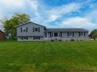 27500 Lamplighter Ln, Elkhart, IN 46514