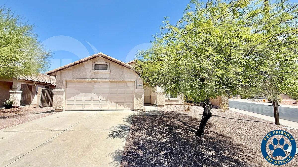 4 bed, 2.0 bath, 1635 sqft, $1,799 — Photo 1