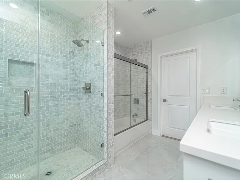 13128 Putnam St — Photo 18