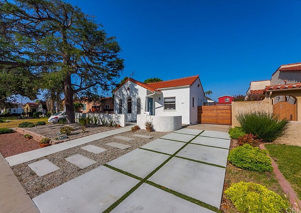 1st image of 1311 Acacia Ave