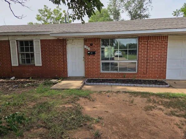 700 Mars St, Altus, OK 73521