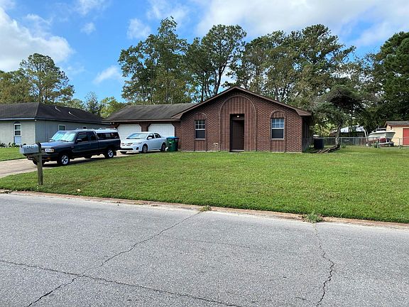 2nd image of 2621 Auburn Dr