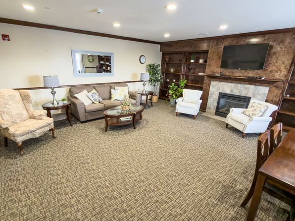 285 Crestmount Ave #340