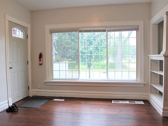 5th image of 3231 Portage St APT 1