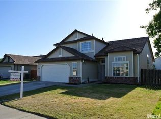 8262 Arroyo Vista Dr, Sacramento, CA 95823