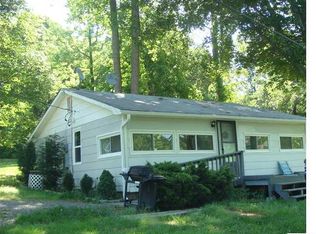 3739 Fox Valley Rd, Charlotte, NC 28278