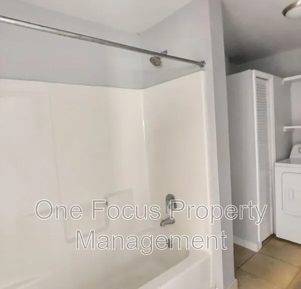 515 E 2nd Ave #2 — Photo 11