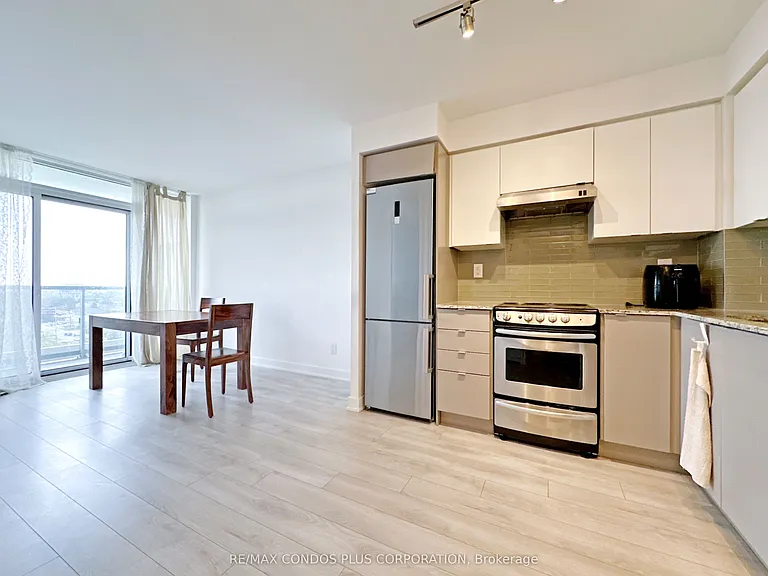 160 Flemington Rd #1116 — Photo 4