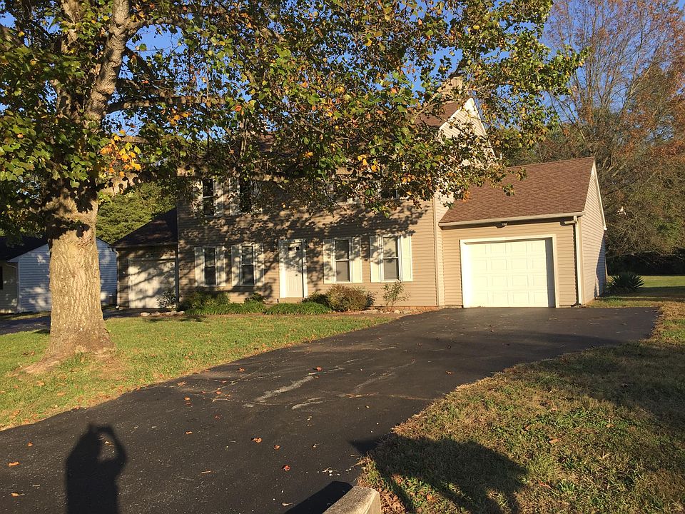 1st image of 2716 Debbie Dr #B
