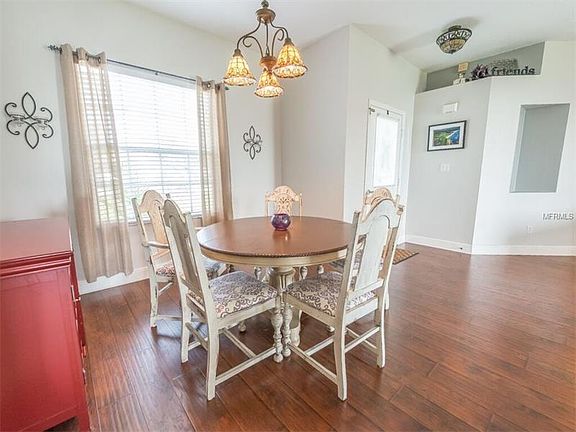 5th image of 15517 Kensington Trl