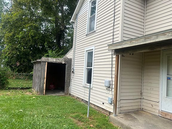 2nd image of 707 Tibbetts Ave