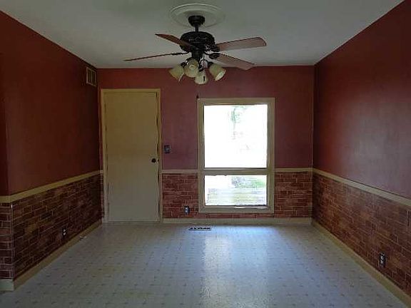 4th image of 287 Peterson Ave