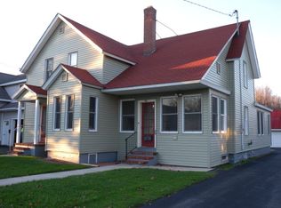 86 Pratt St, Rouses Pt, NY 12979