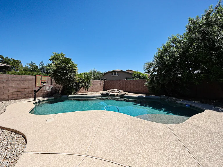 445 W Seagull Dr — Photo 42