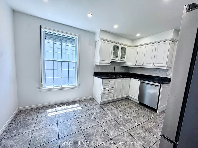 4278 Longmoor Dr — Photo 8