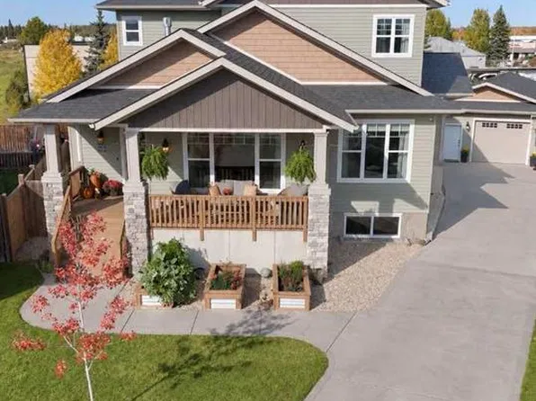 17 S Hammond Close, Sylvan Lake, AB T4S 0C7