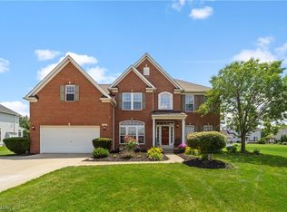 39045 Stallion Ct, Avon, OH