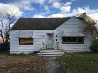 59 Chingarora Ave, Keyport, NJ 07735