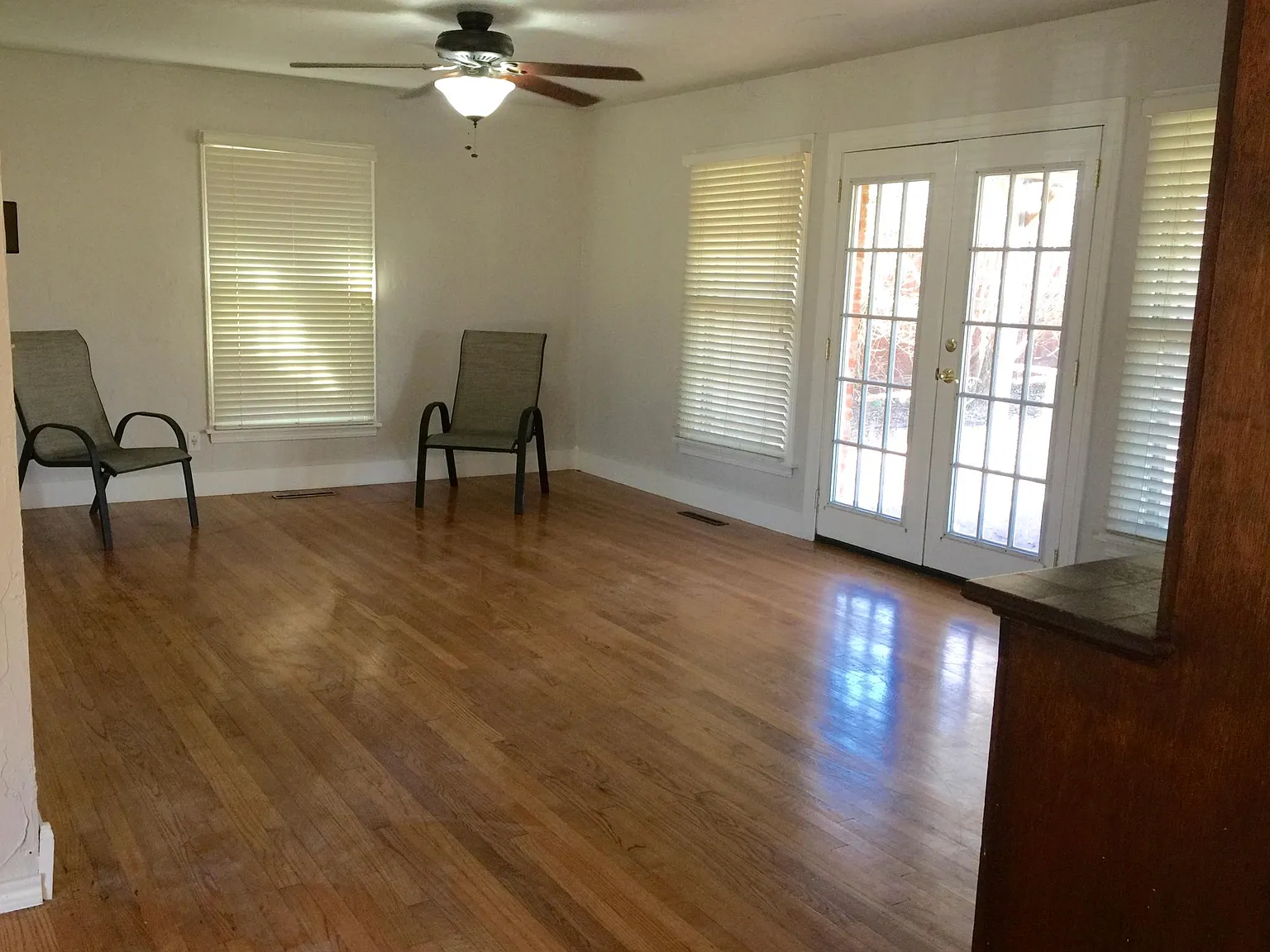3 bed, 1182 sqft, $1,400 — Photo 3
