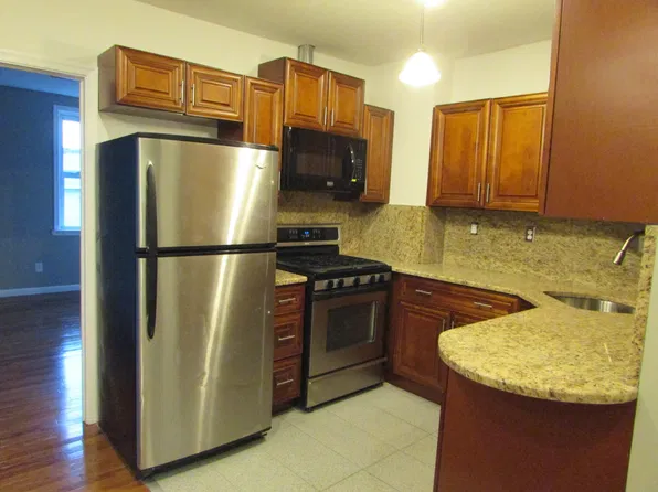 1215 N 4th St #3F, Philadelphia, PA 19122