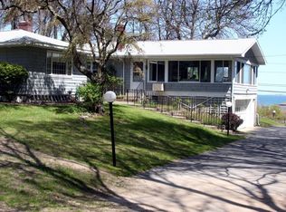 129 Warren Ave, Plymouth, MA 02360