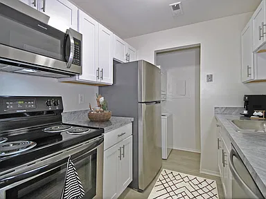 The Reserve at Southgate - 13750 Village Green Blvd Southgate MI (6 ...