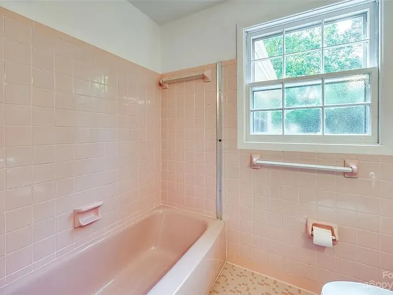7 Park Dr — Photo 11