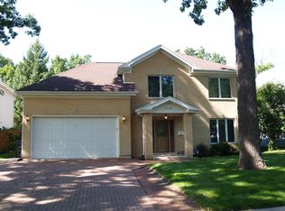4726 Linden Ave, Glenview, IL