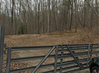 52 Terry Rd, Jewett City, CT 06351