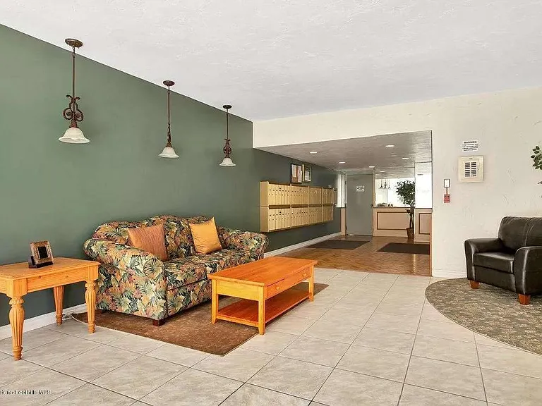 277 Pleasant St #215 — Photo 12