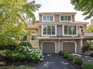 39 Cabot Dr, Wayne, PA 19087