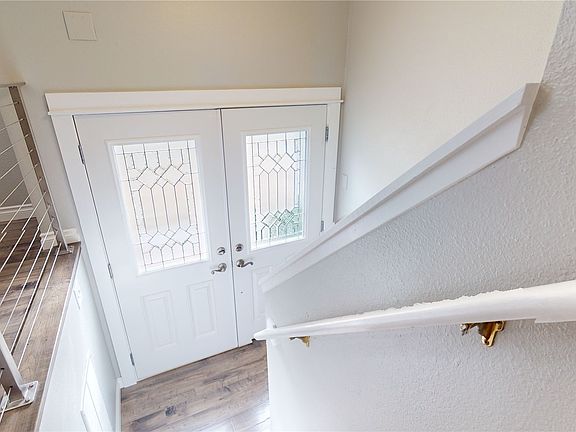 4th image of 2064 Tamsen Court NW