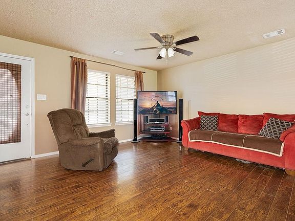 5th image of 2202 Quarry Dr