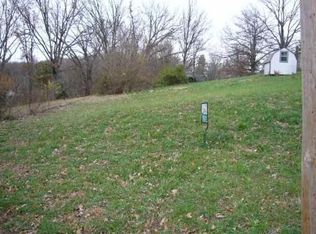 1135 Cedar Ave, Cabool, MO 65689