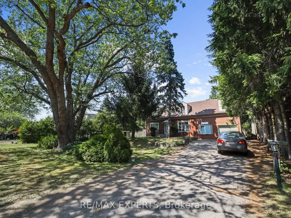 16 Bellehaven Cres, Toronto, ON M1M 1H3