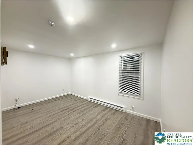 735 Main St #2 — Photo 12