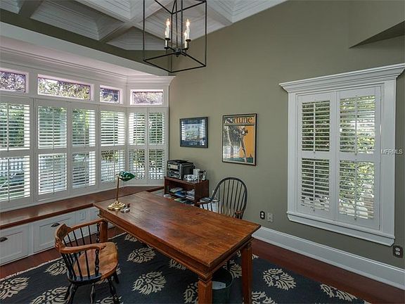 5th image of 325 Sylvan Blvd