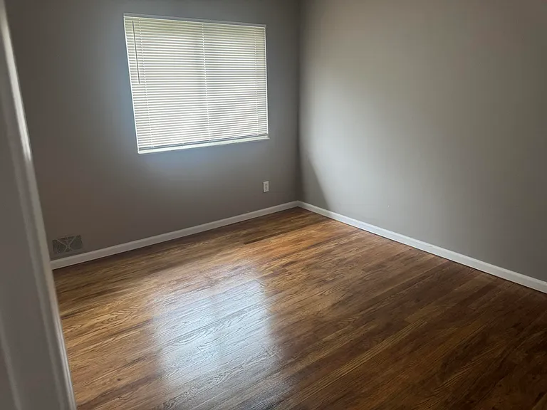 4859 Mansfield Ave #8H — Photo 12