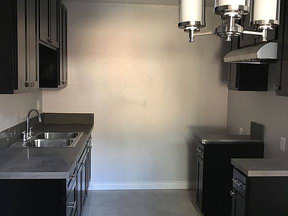 5th image of 3937 Gibraltar Ave APT 1