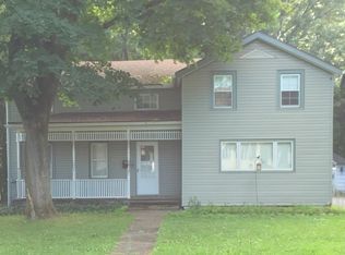 47 Center St, Waterloo, NY 13165