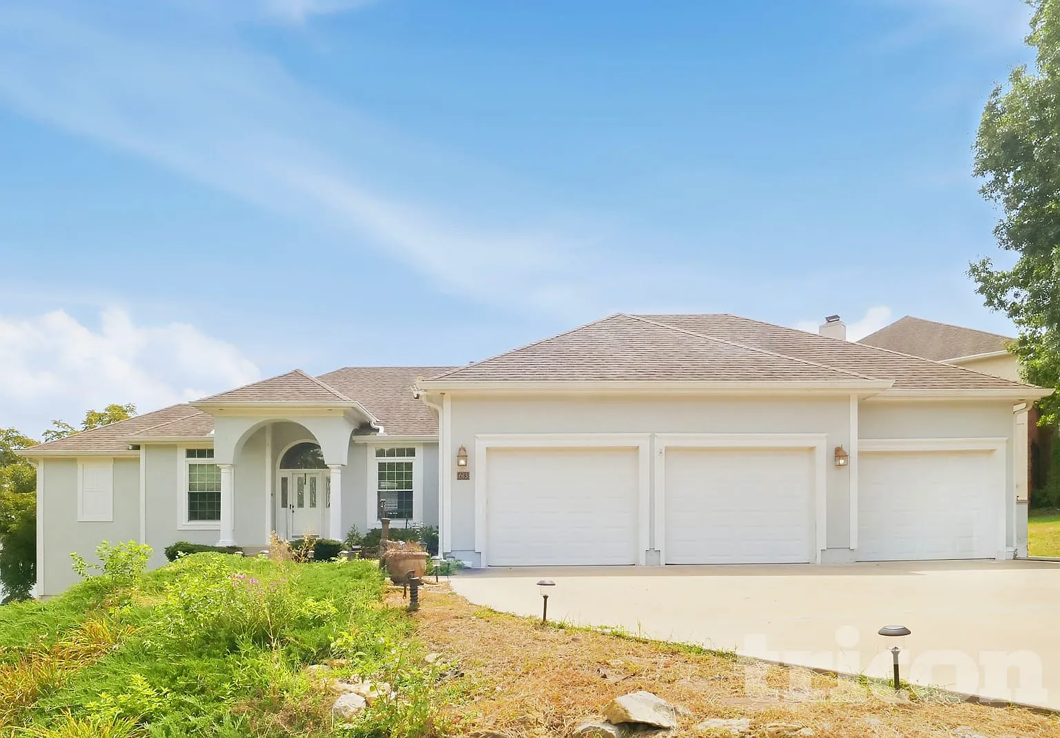 613 NW Edgewood Drive Lee'S Summit MO — Photo 1
