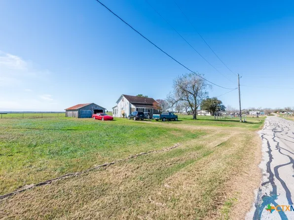 369 Nordheim Cemetery Rd, Nordheim, TX 78141