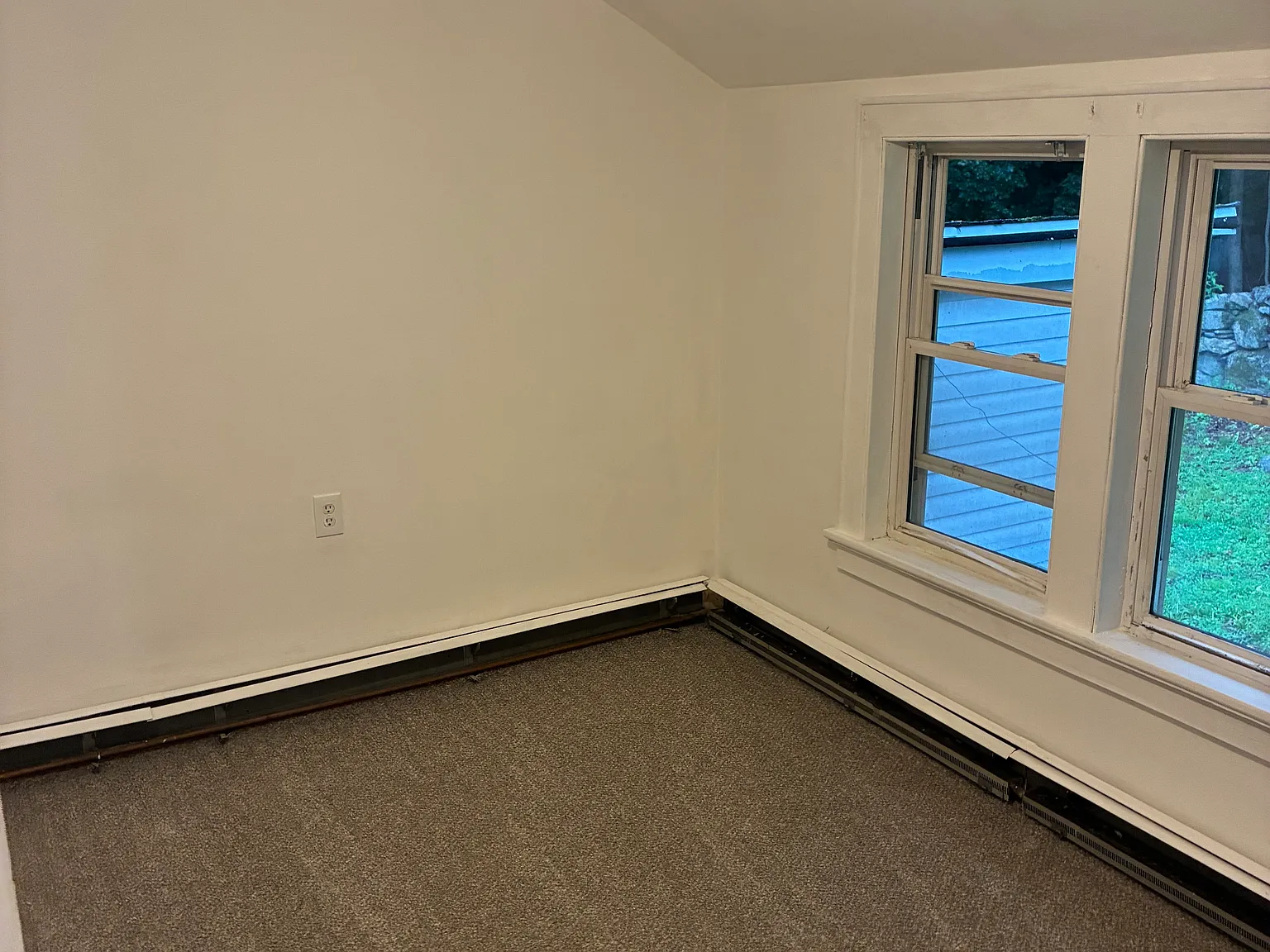 2 bed, $1,300 — Photo 4
