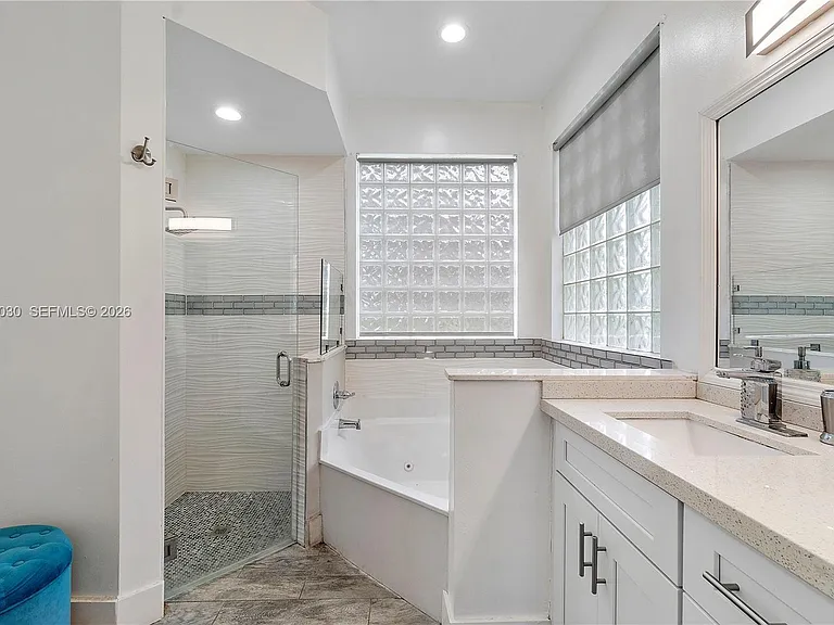 9251 NW 42nd Ct — Photo 33