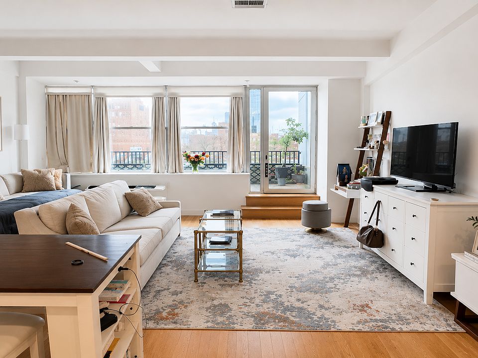 1st image of 53 Park Pl #15Y
