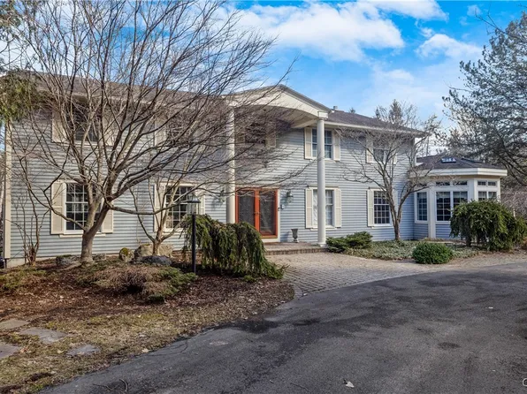 4886 Tanglewood Ln, Manlius, NY 13104