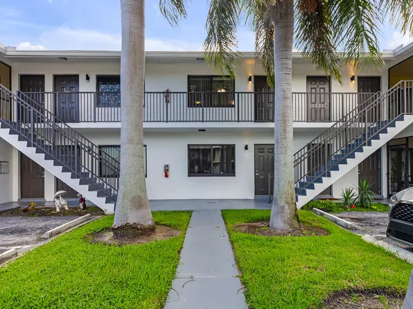 520 NE 45th St APT 2, Boca Raton, FL 33431