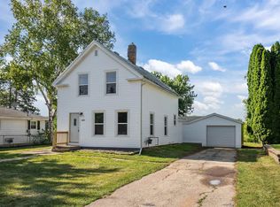 488 SW Ceresco St, Berlin, WI 54923