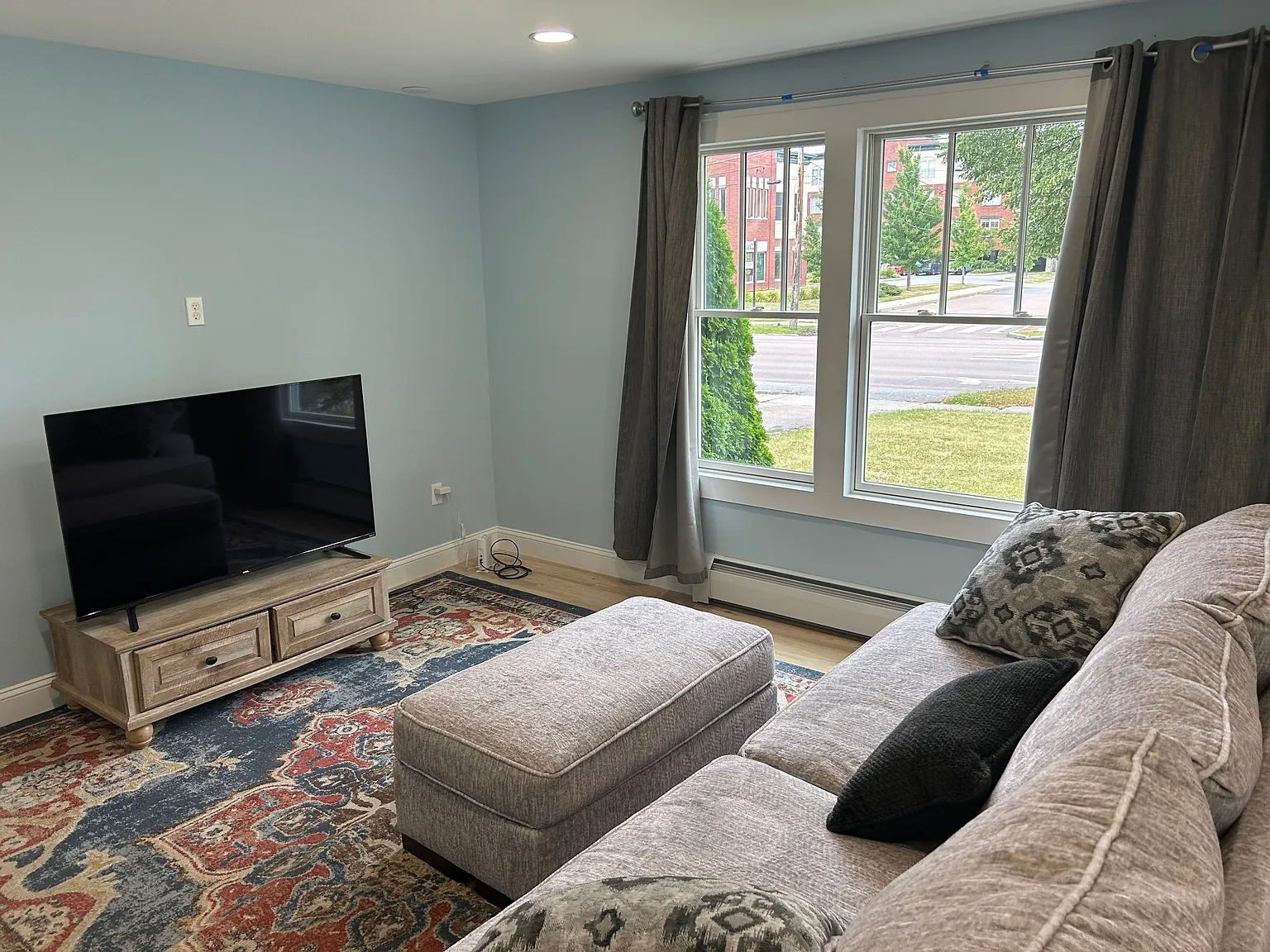 1 bed, 725 sqft, $2,300 — Photo 4