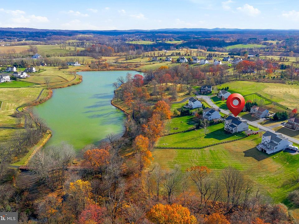 36514 Winding Oak Pl, Purcellville, VA 20132 | Zillow